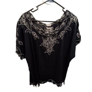 Signature JMB size xlarge embroidered floral blouse